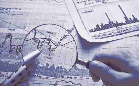 فهم مدى ملاءمة العقود مقابل الفروقات لمتداولي الفوركس  Forex