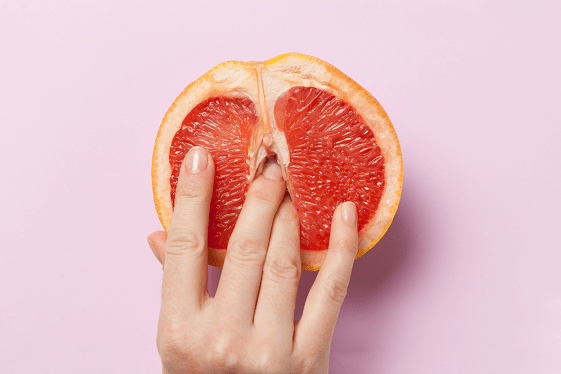 ممارسة جريئة تجدد حياتك الجنسية . الاستمناء المتبادل 